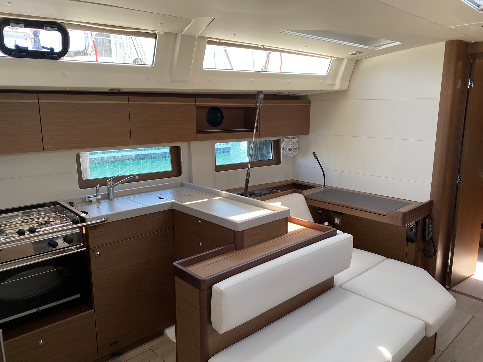 Captain George yacht cabin interior
